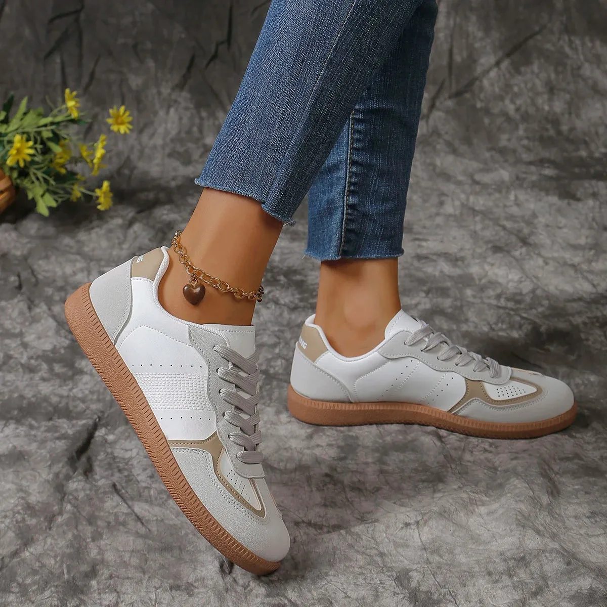 TAVIMART  -  Ladies Spring Autumn New Fashion Casual Shoes Outdoor Lace Up Sneakers for Women Female Comfortable Versatile Sport Shoes